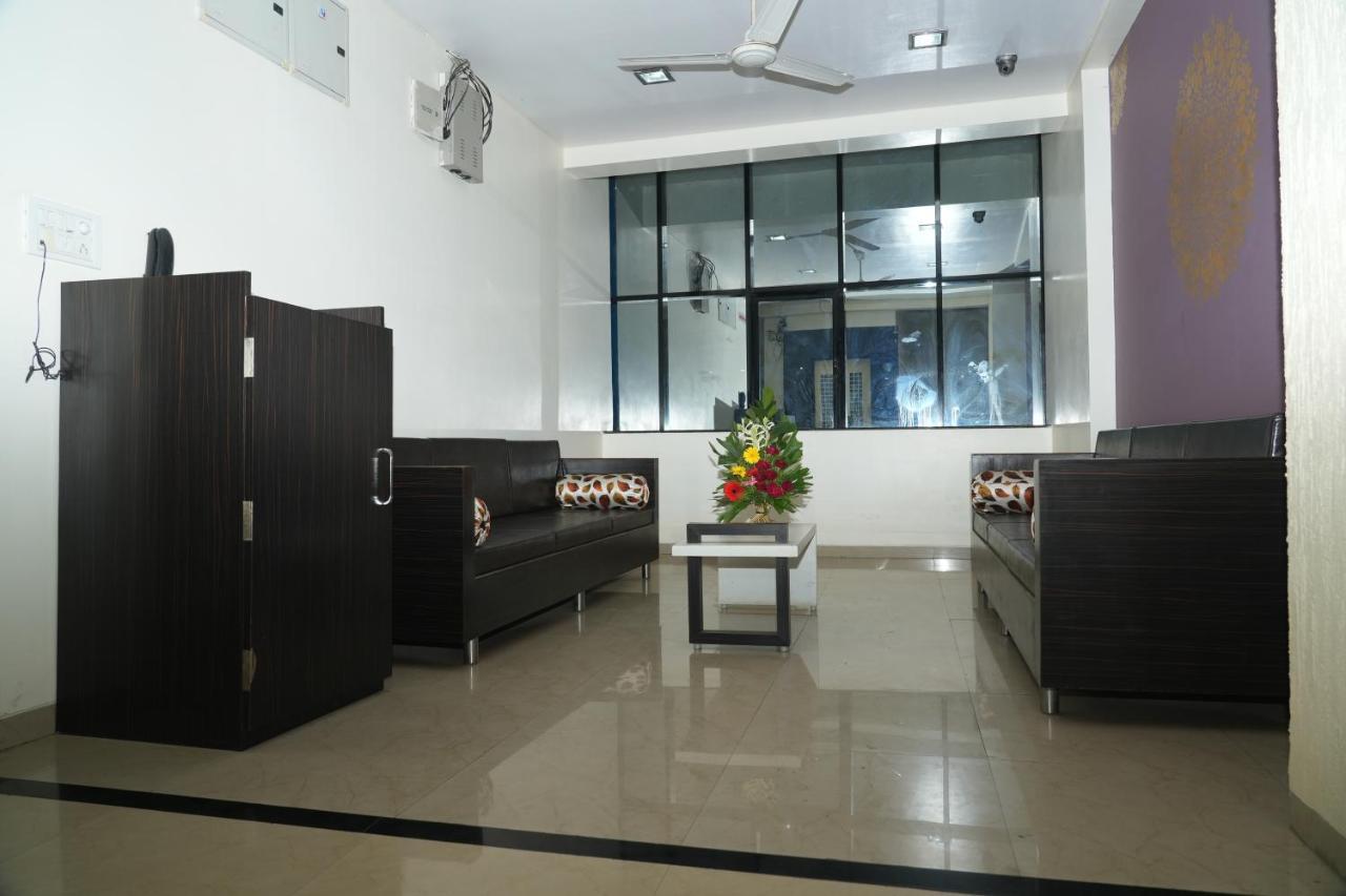 Hotel Avon International Aurangábád Kültér fotó